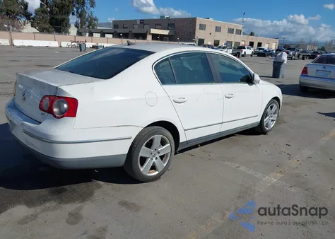 2009 Volkswagen Passat Komfort from USA, damaged, VIN WVWJK73C49P034962